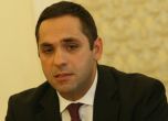 Министър Караниколов е в 14-дневна карантина след посещение в ОАЕ