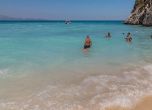 Гърция отваря плажовете тази събота