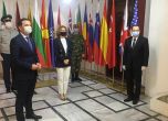 България дари защитни облекла за медиците в  Република Северна Македония и Албания