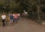 Плажуването се мести пред община Бургас, протестиращи затвориха пътя до Созопол (видео)