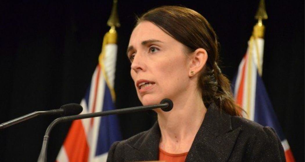 Нова Зеландия отлага парламентарните си избори с месец заради разпространението