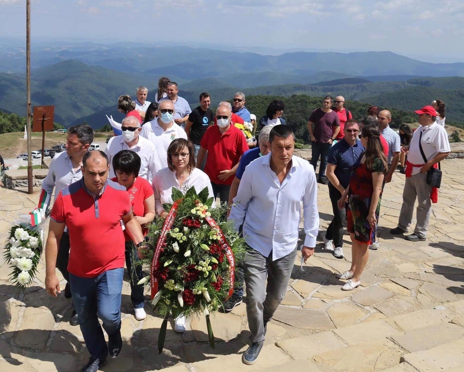 Шипка е най-високият връх на българското достойнство“, написа в страницата