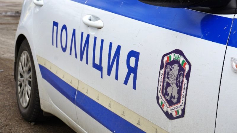 Бензиностанция е обрана край Бобов дол тази сутрин, съобщава БНР.