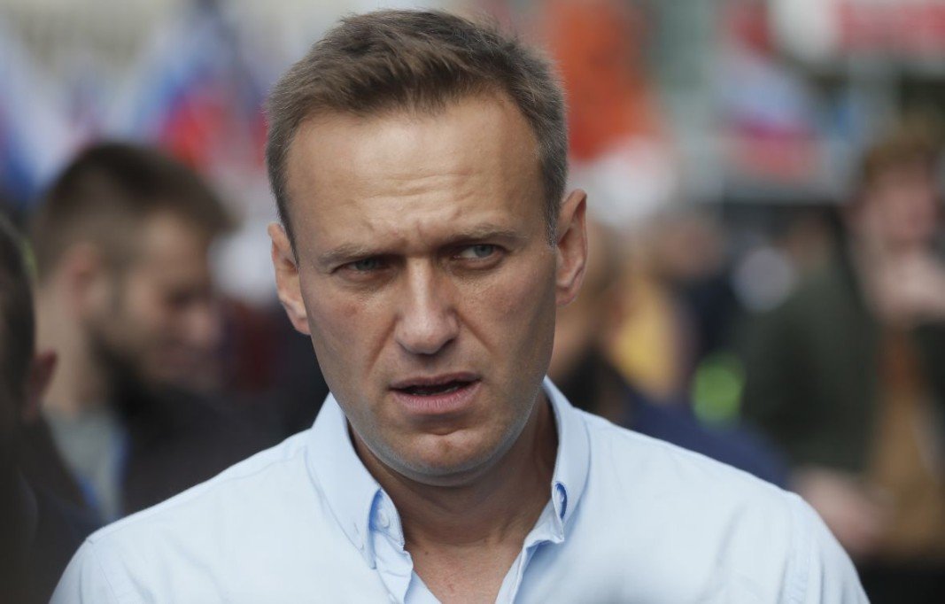 Руският опозиционер Алексей Навални най вероятно е бил отровен смята германското