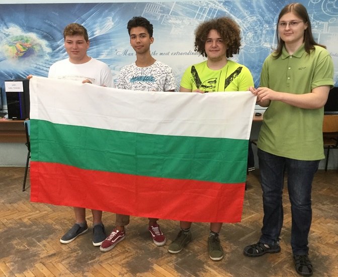 Български ученици спечелиха четири бронзови медала от 31 та Международна олимпиада