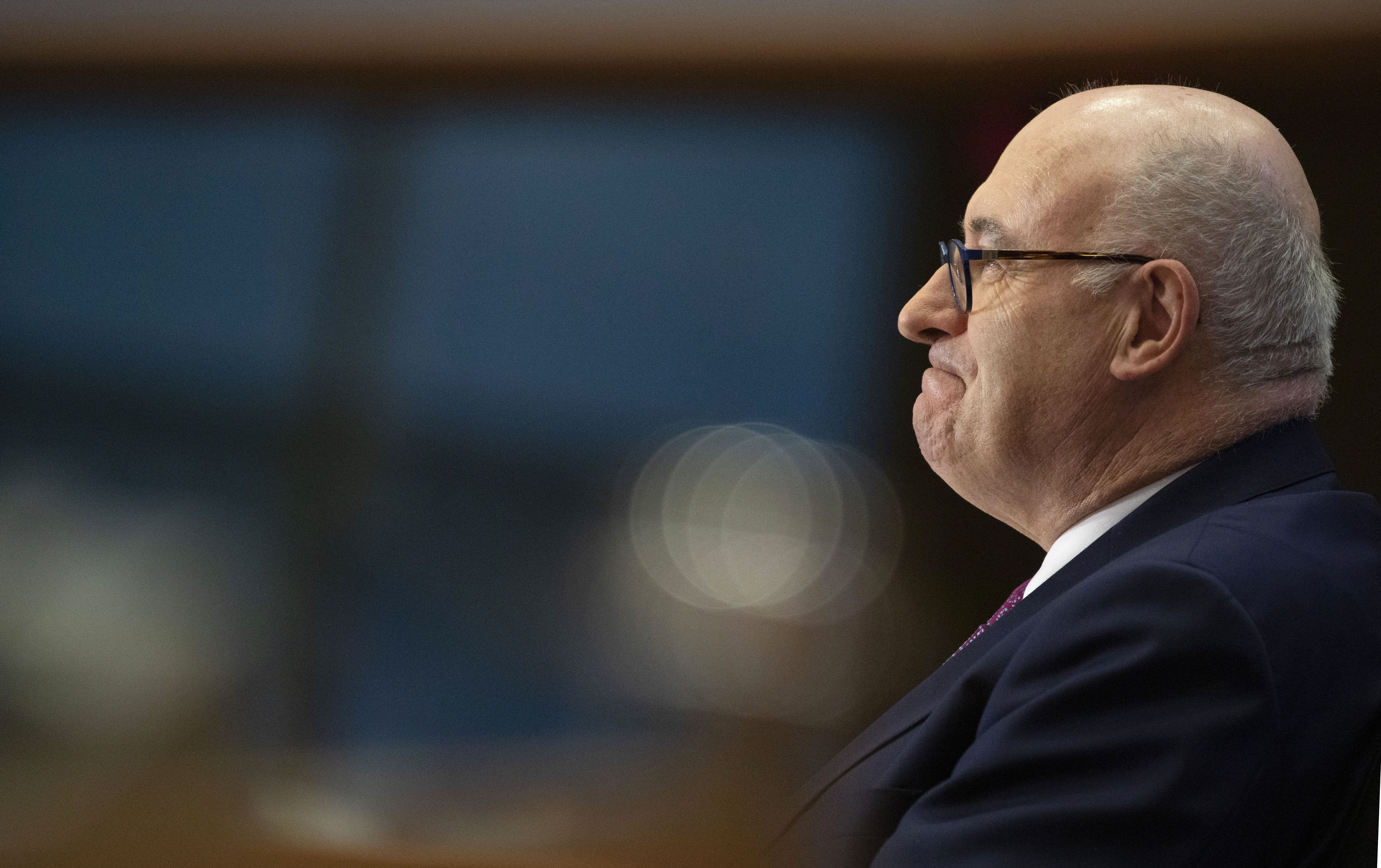 Еврокомисарят по търговията Фил Хоган подаде оставка след твърденията че