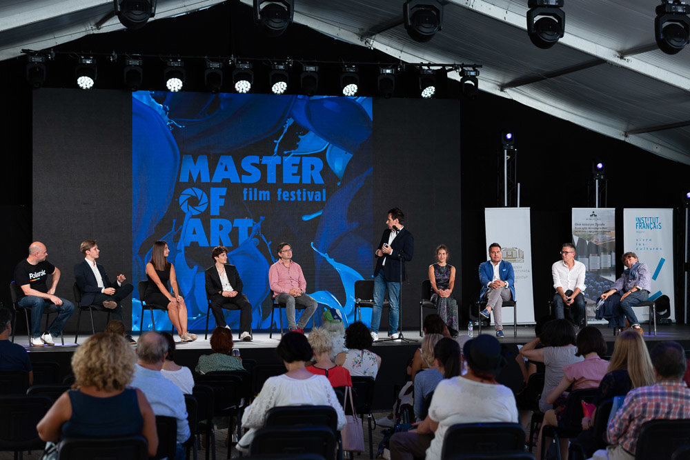 С много настроение на Платформа А6 беше открито 5 ото издание