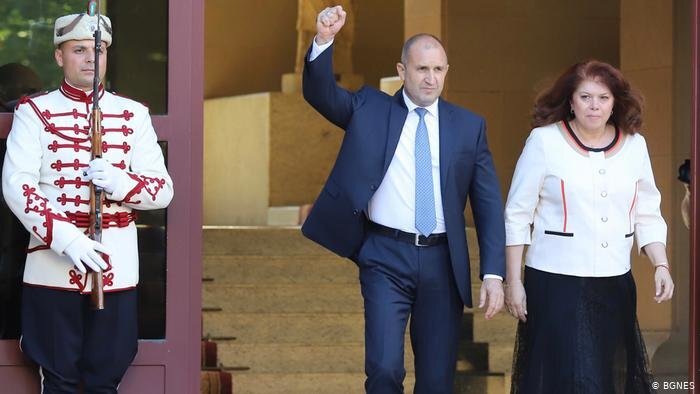 Каквито и противоположни интерпретации да пораждат протестите тази на проф