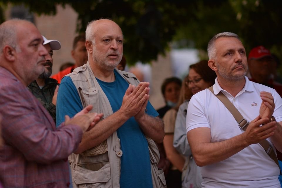 Организаторите на протестите от Отровното трио адвокат Николай Хаджигенов проф