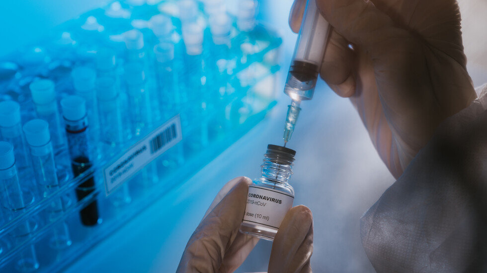 Русия ще започне масовата имунизация срещу коронавирус на хора от