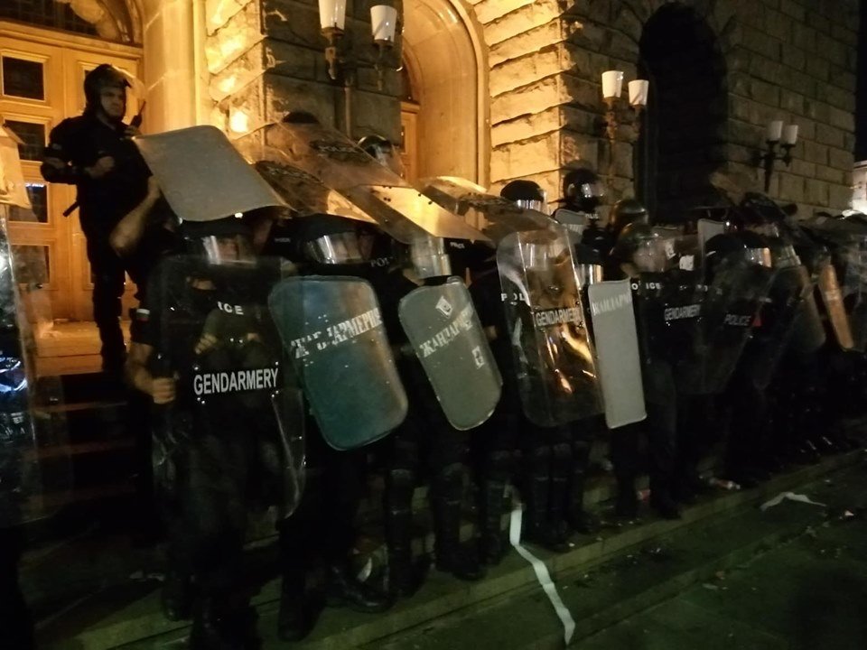 Вечерта на Великото народно въстание събра най много демонстранти от началото