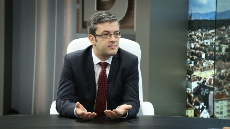 По никакъв начин не можем да си позволим да обсъждаме