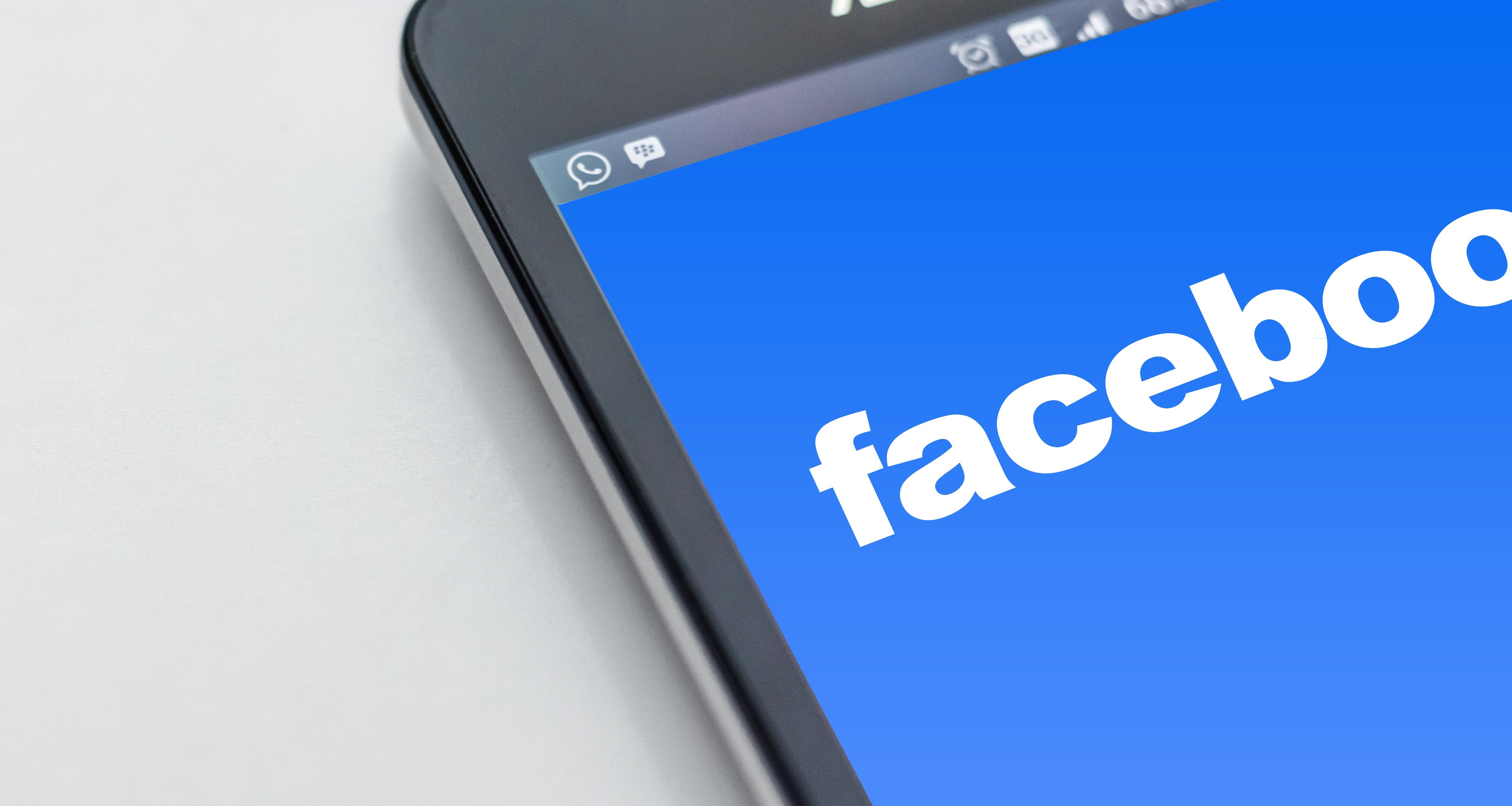 Фейсбук и Инстаграм две от най използваните социални мрежи на