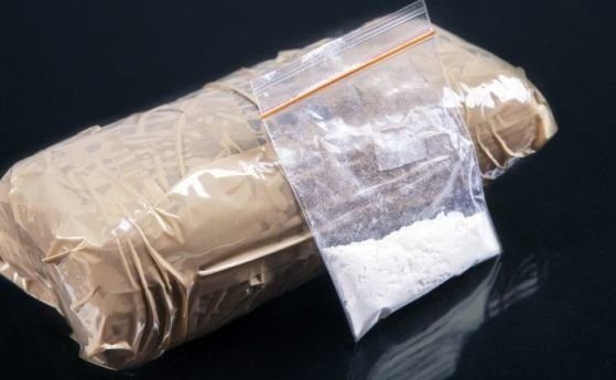 Близо един тон кокаин предназначен за Европа е задържан до