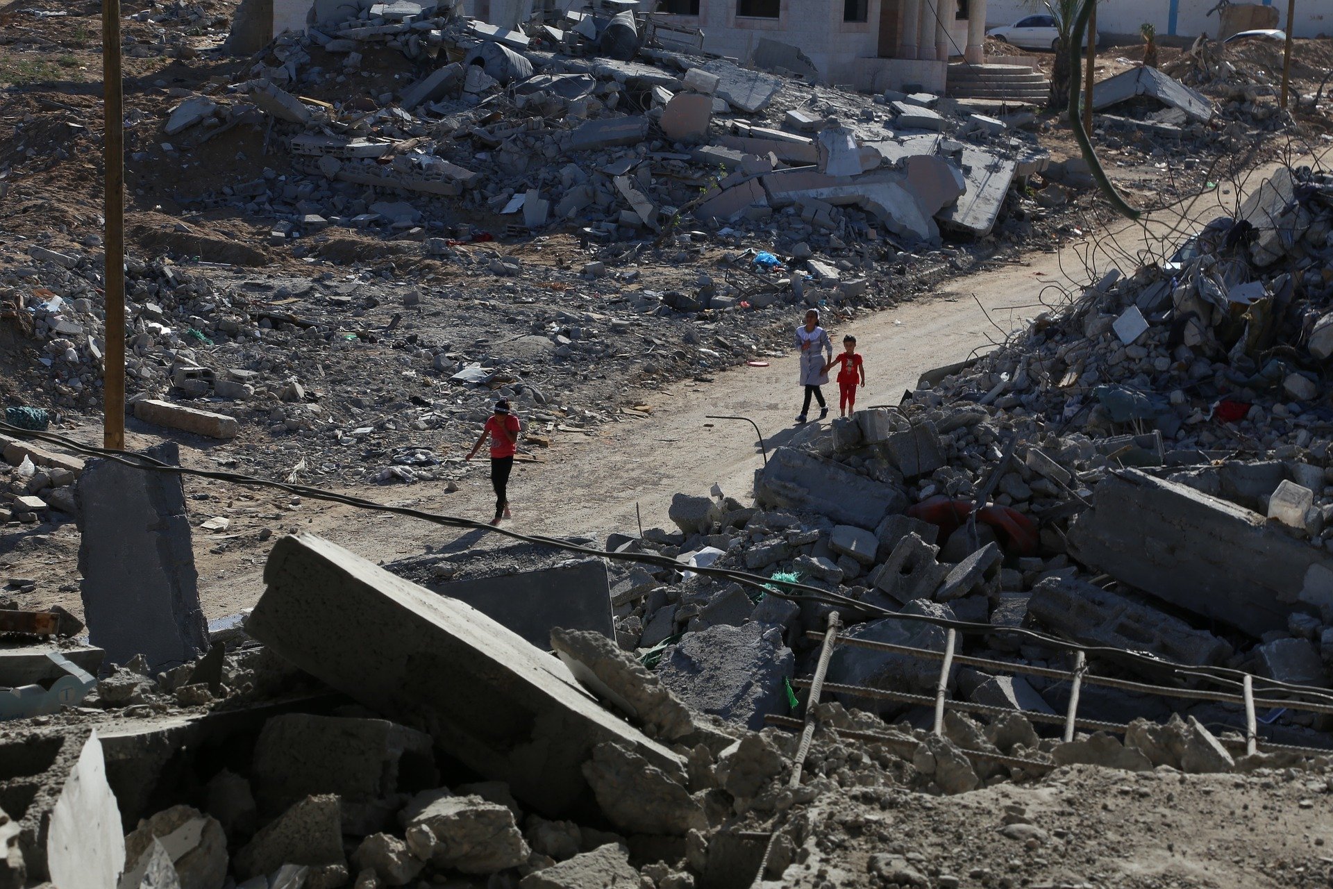 Тази сутрин армията на Израел бомбардира обекти в Ивицата Газа