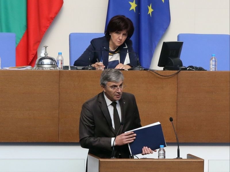 БСП ДПС и Изправи се БГ на Мая Манолова поискаха оставката