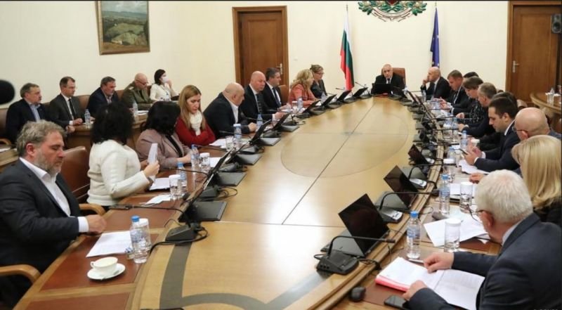 България пише двойка на правителството си по отношение на подкрепата му по време