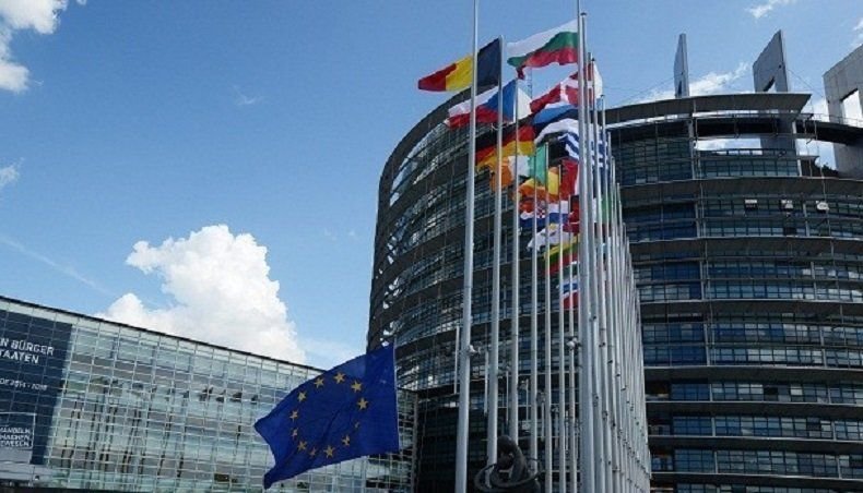 Европейската комисия ще представи докладите за върховенството на закона във
