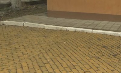 Деца играят на жълти павета в столичната 55 Самостоятелна детска ясла