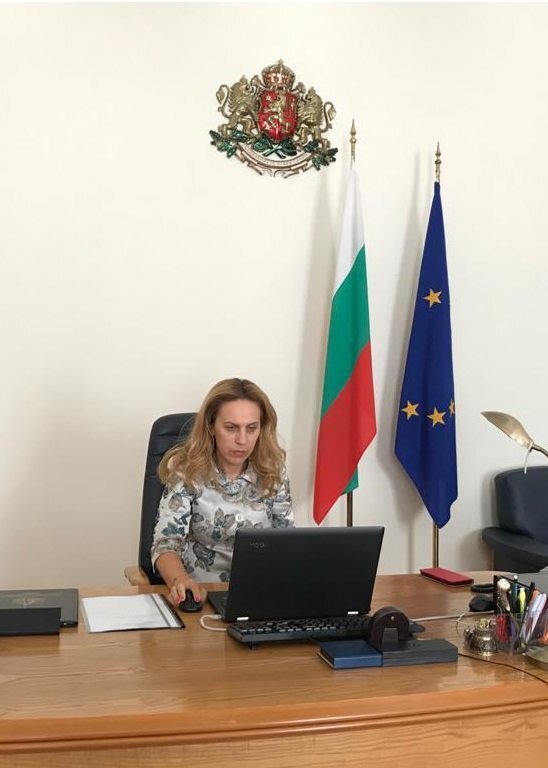 Мярката 60 на 40 да бъде удължена до 31 декември