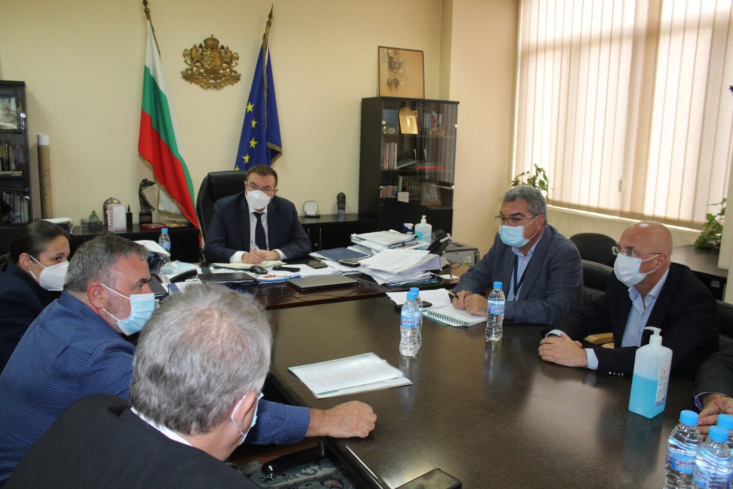 Общопрактикуващите лекари ще имат право да издават направления за PCR