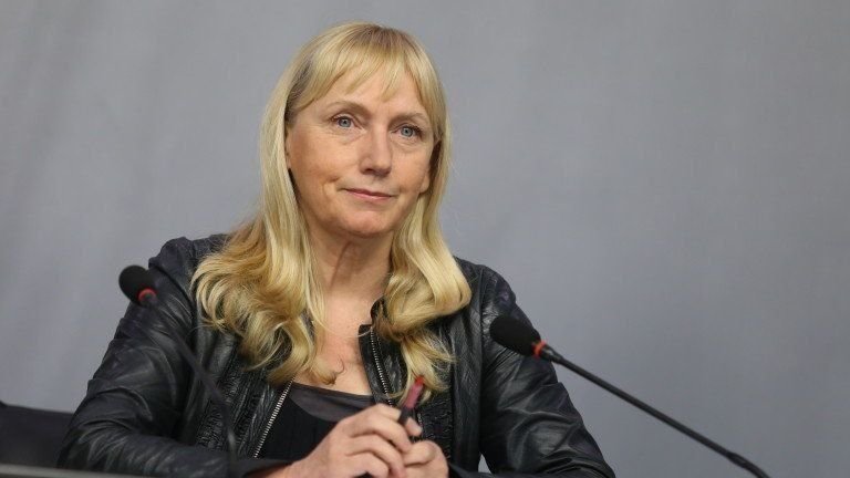 Евродепутатът Елен Йончева БСП S amp D е избрана за пълноправен член на