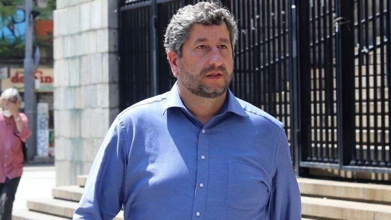 Съпредседателят на Демократична България Христо Иванов призова за оставката на