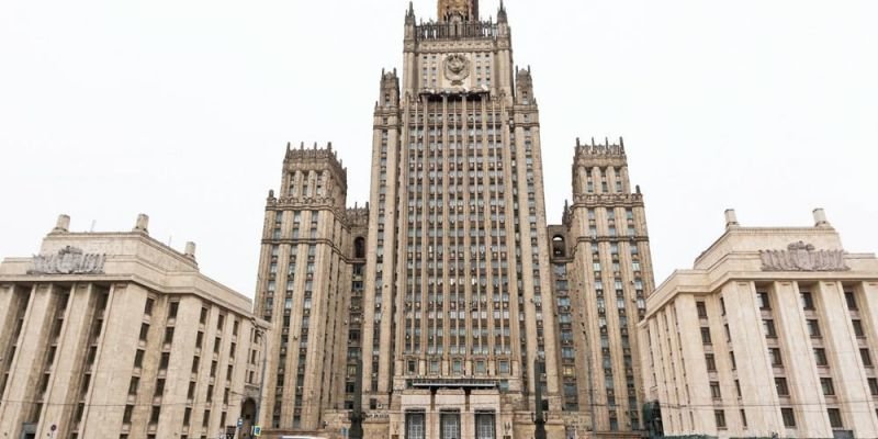 Посланикът на България в Москва Атанас Кръстин е бил извикан