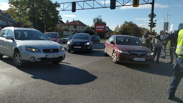 Протест на жителите на столичния квартал Горубляне блокира движението по
