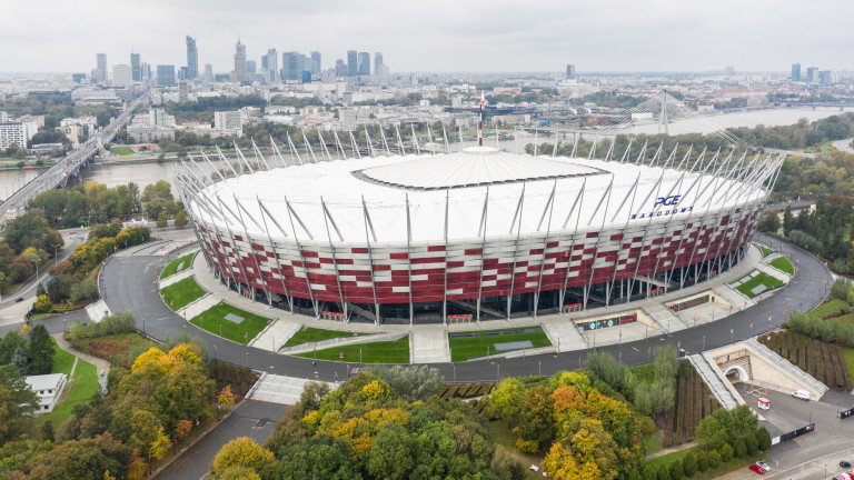 Правителството на Полша подготвя временна болница на националния стадион във Варшава,