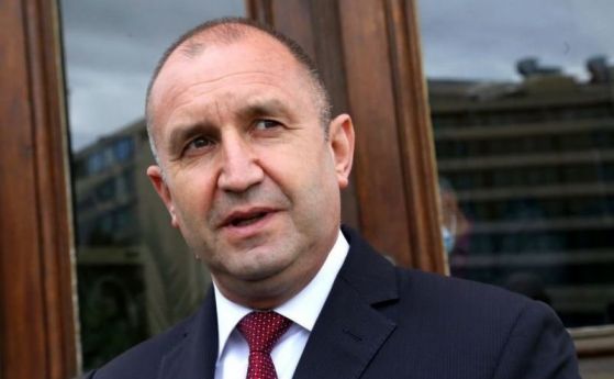 Румен Радев връчва ордени на изтъкнати българи