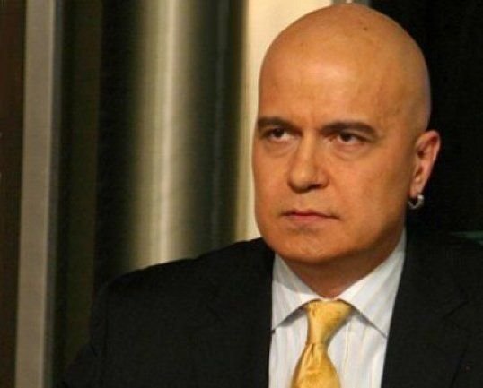 Тв водещият и лидер на новата партия Има такъв народ