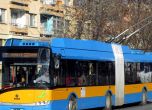 Жена насочи пистолет срещу бременна в тролейбус във Враца