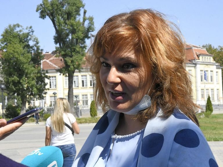 Прокуратурата отново привлече проф Сербезова като обвиняема съобщиха от Българския