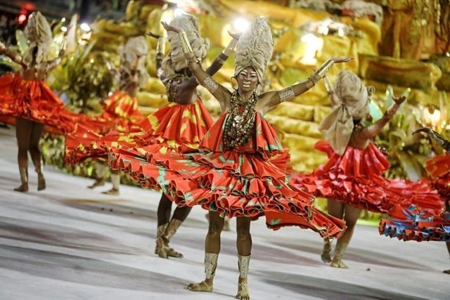Рио де Жанейро отмени уличните чествания на карнавала догодина заради