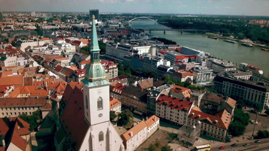В Словакия започна масово тестване за коронавирус на жителите на