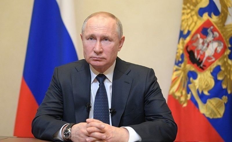 Руският президент Владимир Путин внесе законопроект в Държавната дума за пожизнено