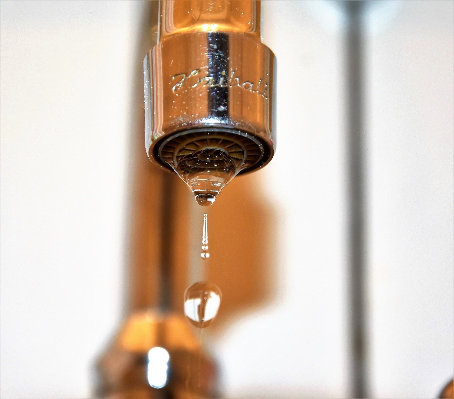 Софийска вода временно ще прекъсне водоснабдяването в част от ж к