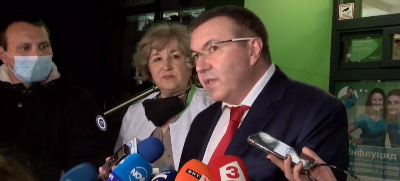 Няма недостиг на лекарства в София заяви здравният министър Костадин