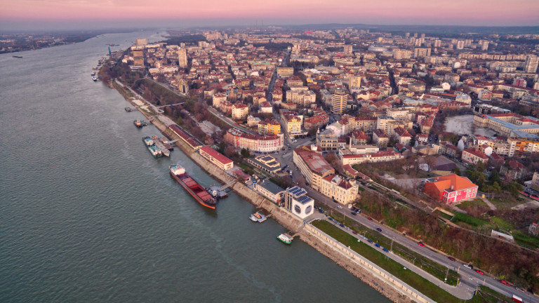 От 23 ноември почти всички ученици от област Русе се