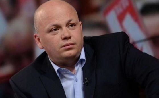 Александър Симов: Приеха зомби бюджет