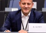Радан Кънев и още 30 евродепутати искат да изключат унгарец от групата на ЕНП