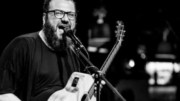 Стартира кампания Подкрепа за семейството на Димо от P I F Вокалистът