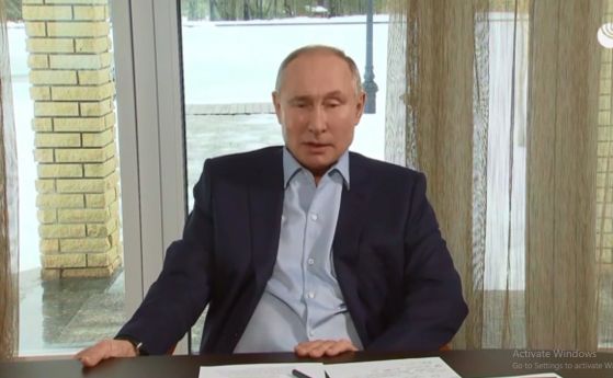 Скучно, момичета! Путин определи разследването на Навални за монтаж и компилация