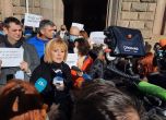 Манолова призова държавата да плати здравните осигуровки на хората в принудителен отпуск