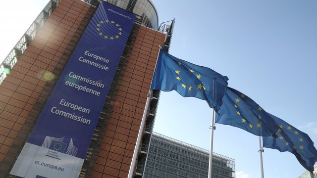 Европейската комисия изрази днес очакване след март доставките на ваксини