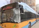 Катастрофа между бетоновоз и тролейбус в София