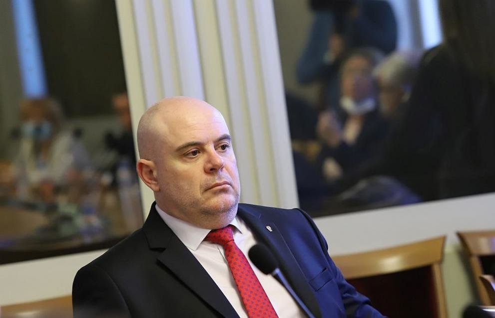 Главният прокурор Иван Гешев е поискал увеличение на заплатите на