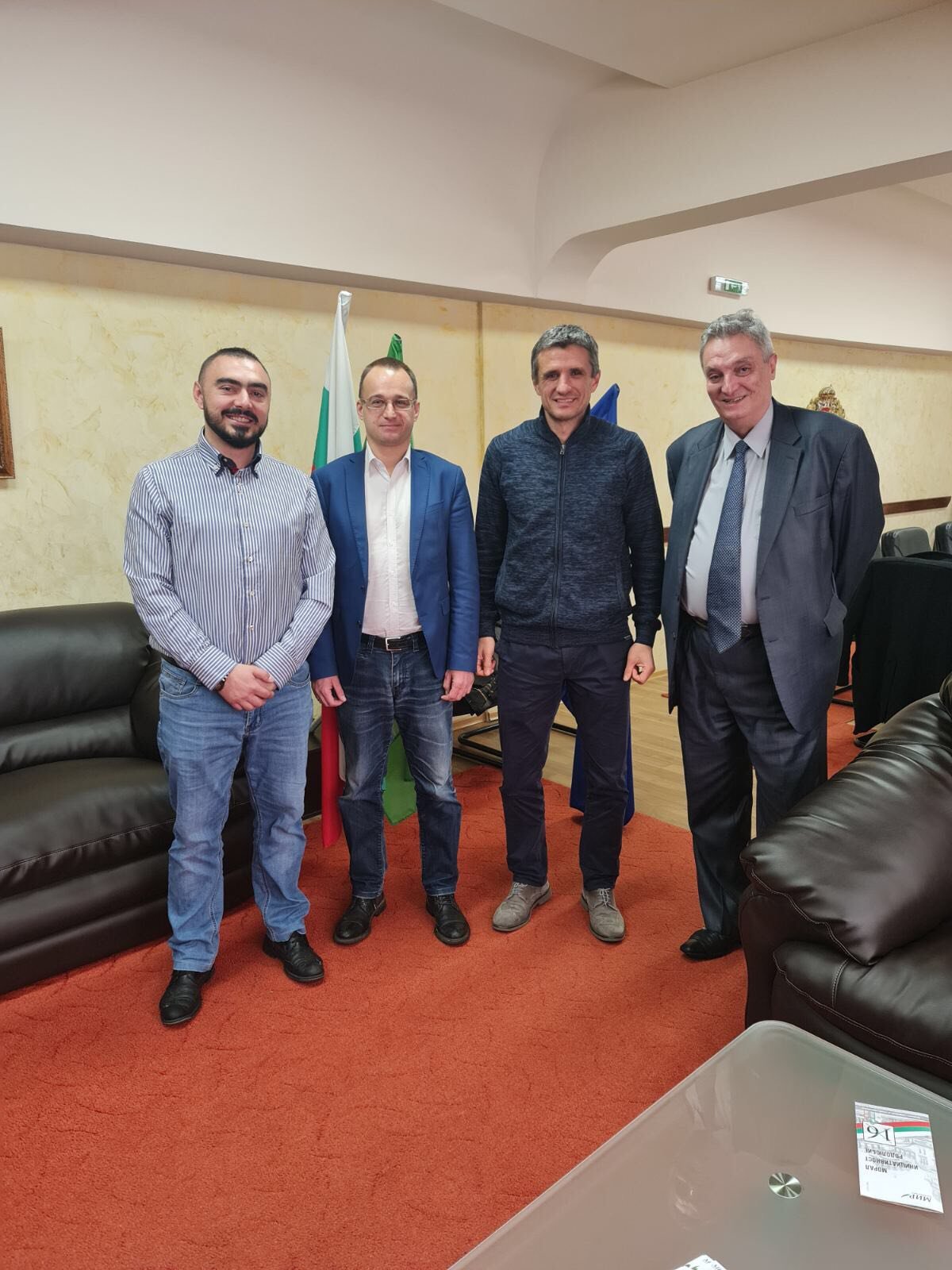 Председателят на ПП МИР Симеон Славчев представи листата за кандидати