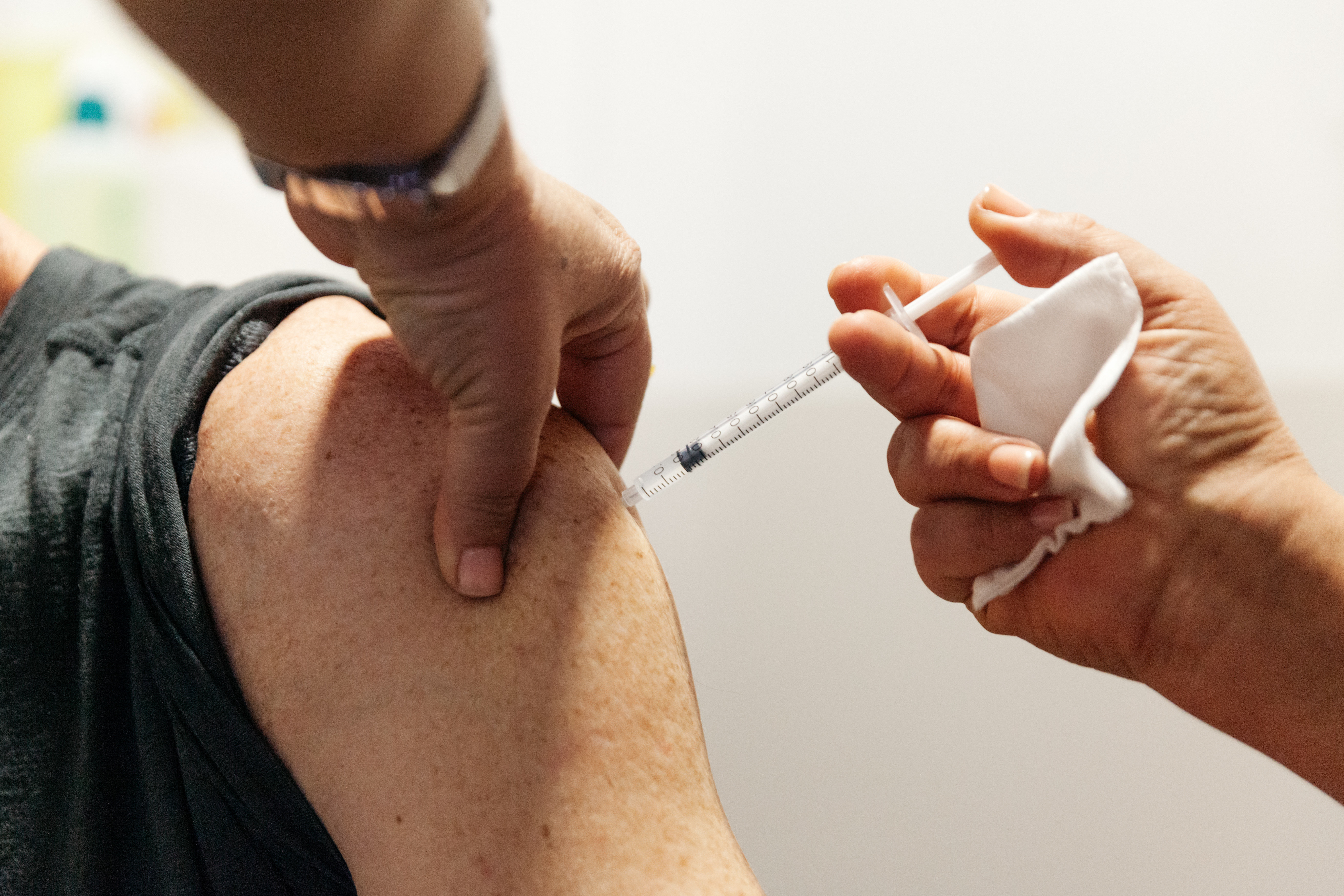България ще успее да ваксинира 36 от населението си до
